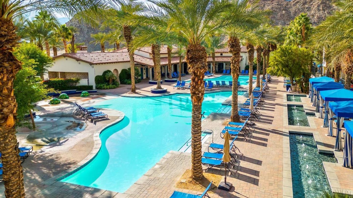 Luxurious Villa With Majestic Mountain View, 12 Pools, Spas, Ground Floor La Quinta Bagian luar foto