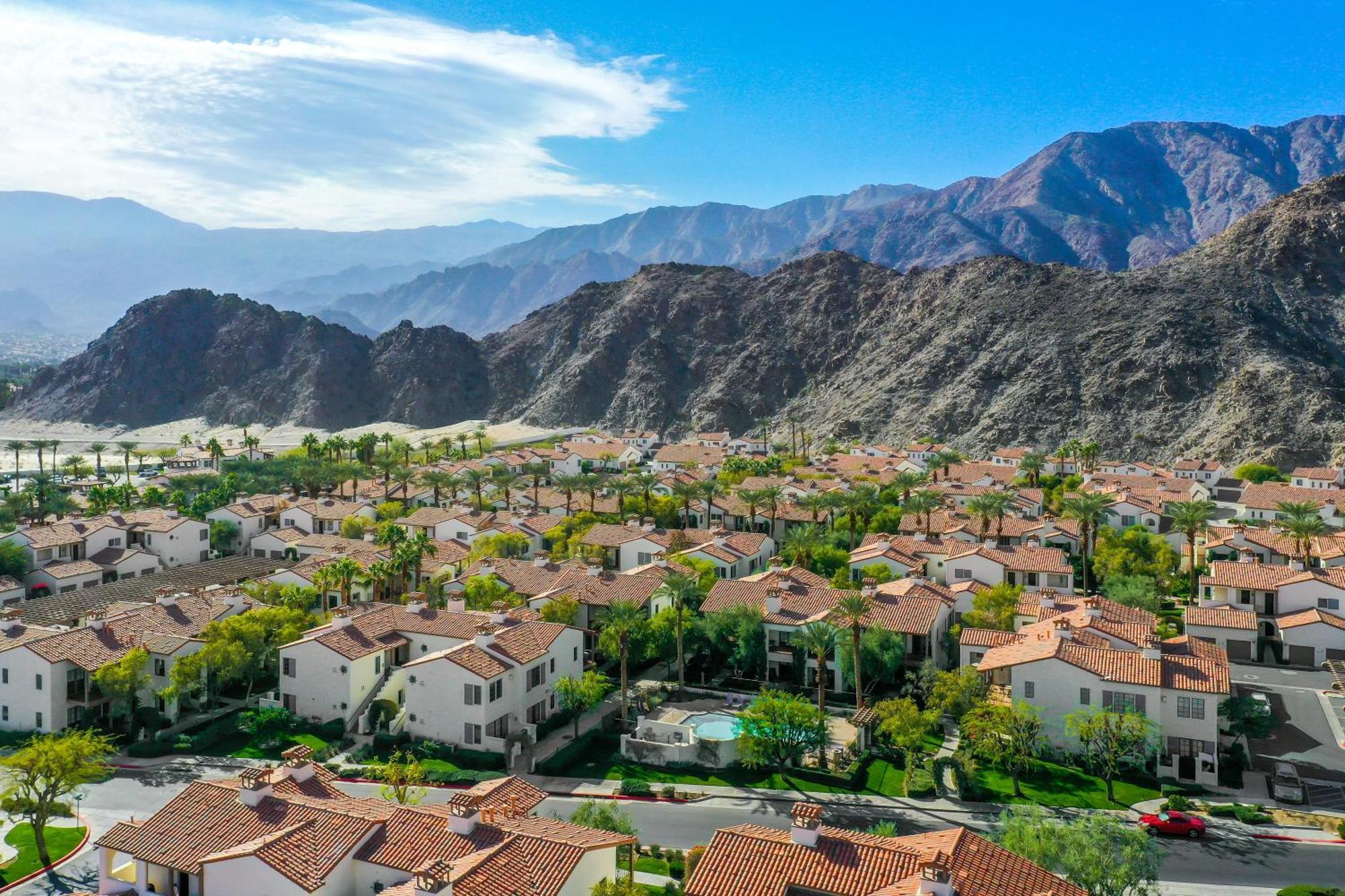 Luxurious Villa With Majestic Mountain View, 12 Pools, Spas, Ground Floor La Quinta Bagian luar foto
